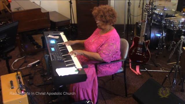 RLIC Apostolic Church Live Stream смотреть онлайн