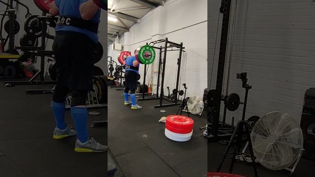 Squats 180 X 8 смотреть онлайн