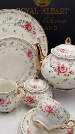 One More Tea Set And Dinner Set