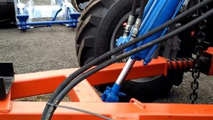 Коммунальный отвал на Беларус 82.1 гидроповаротный