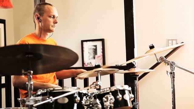 I'm Blue Drum Cover aka The Happy Birthday to Ian Song :) смотреть онлайн