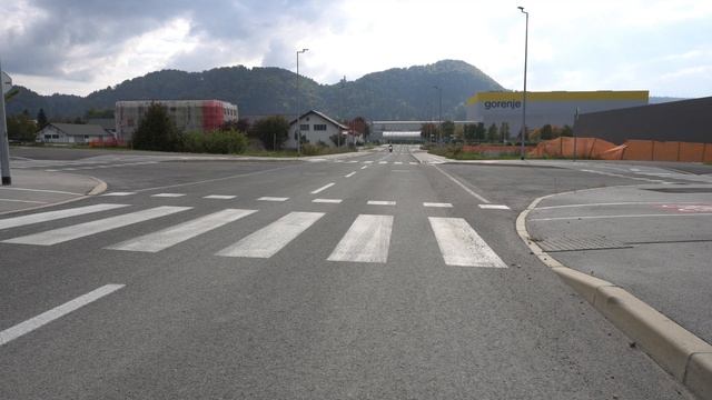 YAMAHA XJR 1300 SP (106HP) | SOUND, ACCELERATION, FLYBYS... смотреть онлайн