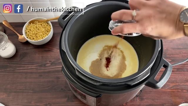 10 Minute Easy One Pot Macaroni Recipe | Mac and Cheese by (HUMA IN THE KITCHEN) смотреть онлайн