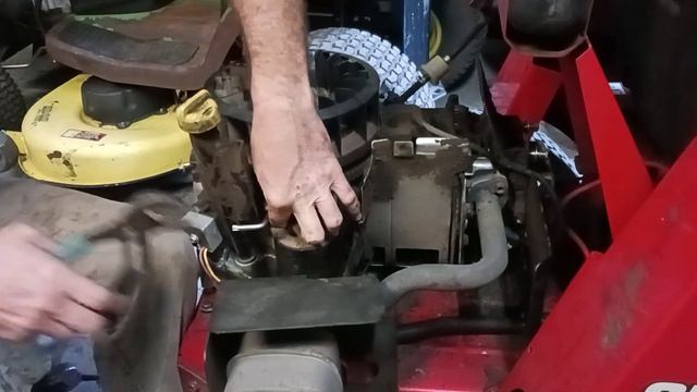 how to put a starter on a Snapper zero turn riding lawn mower 16 horsepower motor Briggs & Stratton смотреть онлайн