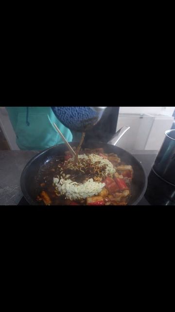 salat&black noodles seafood-f2!#noodles , #salad ,#seafood ,#shorts ,#reels