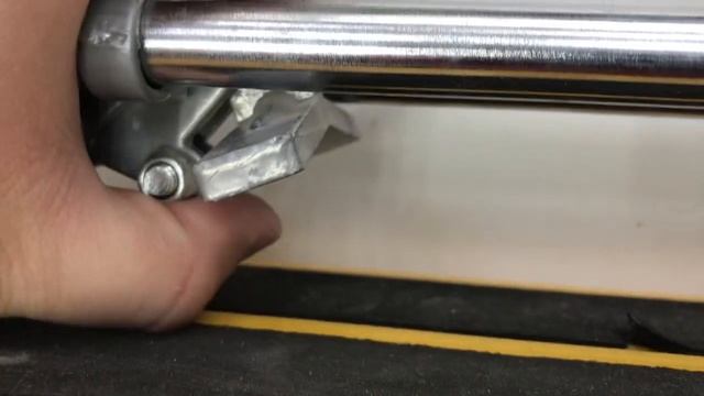 Плиткорез желтый смотреть онлайн