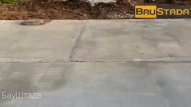 А вот и результат порядок навели и площадку на въезд залили. Как вам?