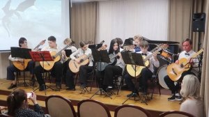 «Рождение дракона» (из сериала Игра престолов), ансамбль гитаристов