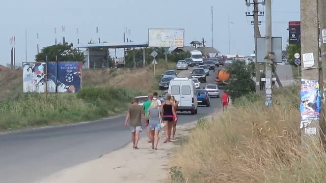 Кирилловка. Спуск на косу Федотова от Аква-парка. смотреть онлайн