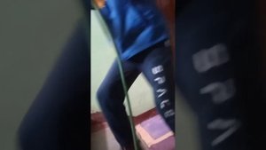 пьяный сосед идет домой