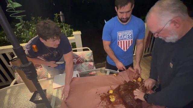 Dad's Sunday Smoked Beef Brisket смотреть онлайн