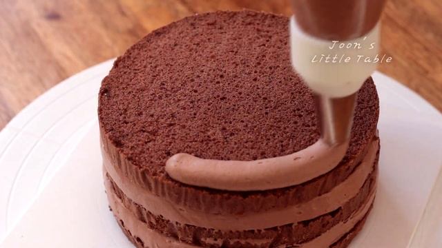 Home-made Triple Chocolate Drip Cake | Very moist and delicious