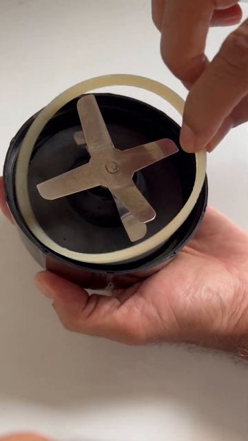 How to Install gasket for Skinny Girl, Cooks Pro 700 watt Blender смотреть онлайн