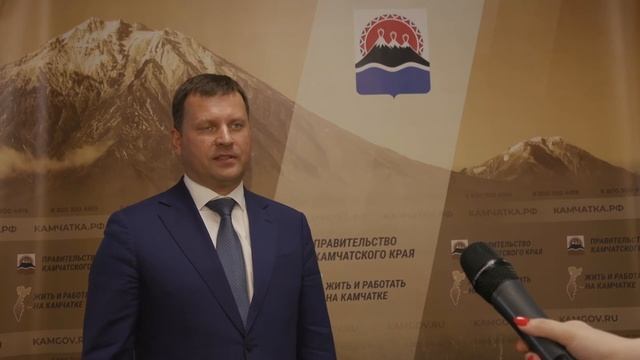 Сергей Названов экскурсия для школьников на производство Колхоза им. В.И. Ленина смотреть онлайн