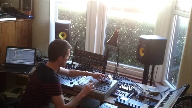 Arpeggio fun part 2 - Ableton  Synths