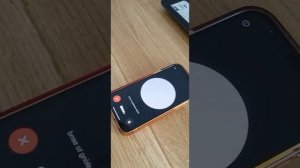Как использовать голосового ассистента в приложении CHAT GPT на смартфоне?