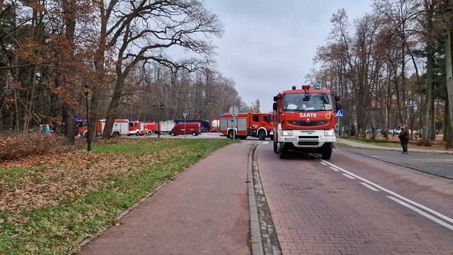 Alarmowo Pluton Gaśniczy Będzin oraz Pluton Zaopatrzenia Wodnego nr 1. Magistrala-Katowice