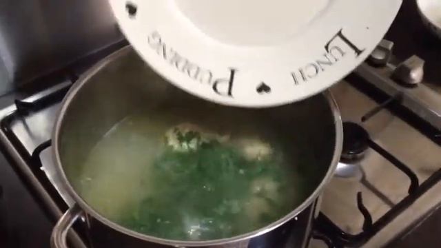 Traditional Polish Beetroot Soup смотреть онлайн