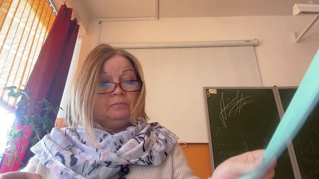 Ругаю за кошмарное состояние тетрадей!