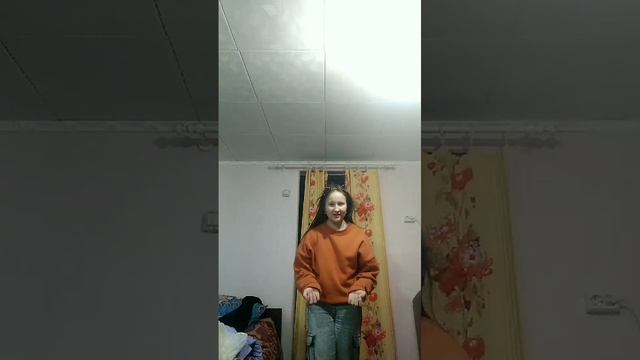 Воу ну вот и третья часть в почти готовых касплейях на бискаса лискас врискаса впискаса и на ванесу