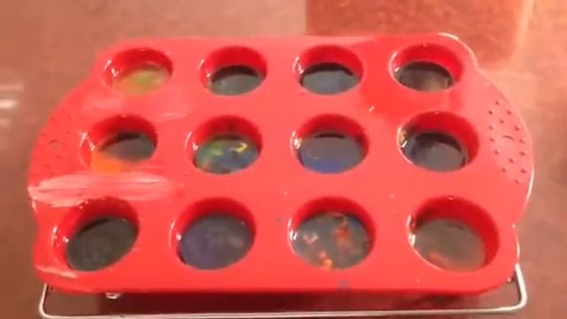 DIY recycled melted crayons