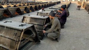 Процесс изготовления сегмента Процесс изготовления сегмента бетона Внутри завода