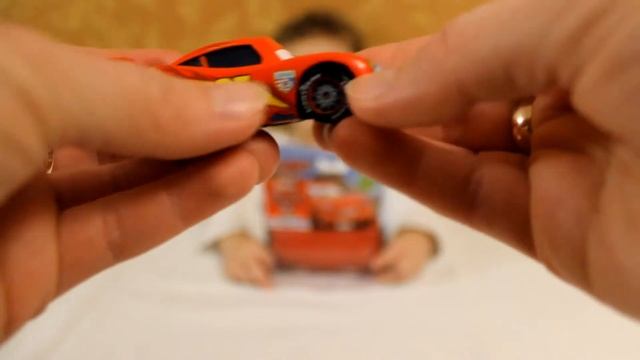 Тачки Дисней МОЛНИЯ МАКВИН Распаковка Машины OPENING Disney Pixar Cars Toys Lightning McQueen смотреть онлайн