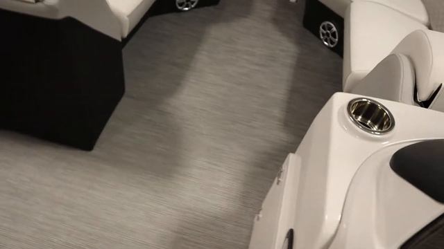 2023 Lowe 230 SS WT X Pontoon - NWB232 смотреть онлайн