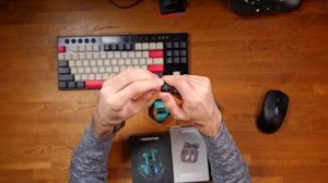 Are These Cheap Monster Branded Earphones Any Good - Monster AIRMARS XKT15 VS Monster AIRMARS XKT10