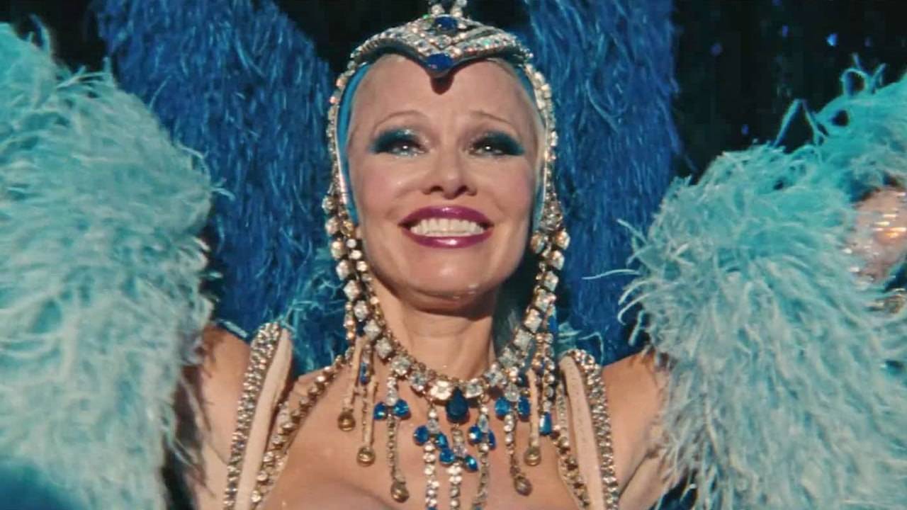 Шоугерл — Русский трейлер (2025) смотреть онлайн