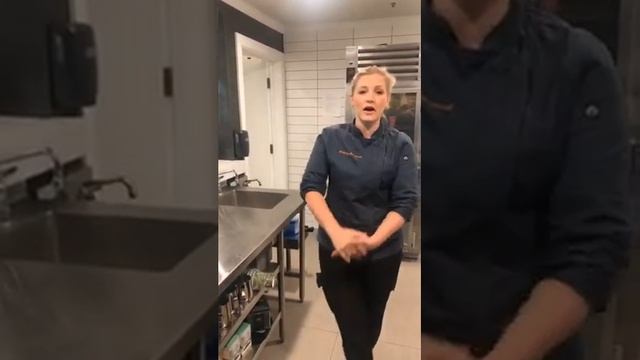 APN's Juice & Coffee Corner смотреть онлайн