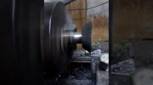 Древний токарный станок Т-4 фрезеровка резца