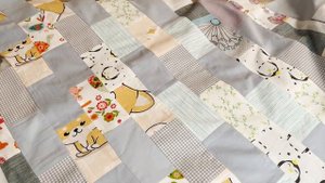 Как сделать Удивительное и Простое стеганое одеяло  / How To Make Wonderful and Easy Quilted Blanke