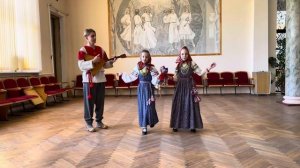 «Комар шуточку шутил» Шуточная песня; «Вот приехали два брата» Небылица Тульской области