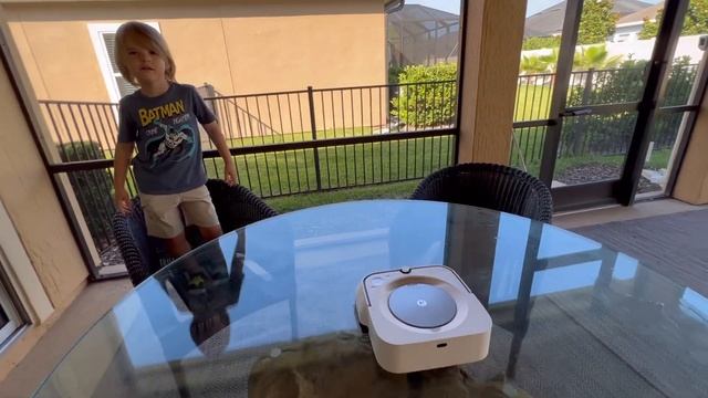Can the iRobot Braava Jet M6 clean a glass table??? смотреть онлайн