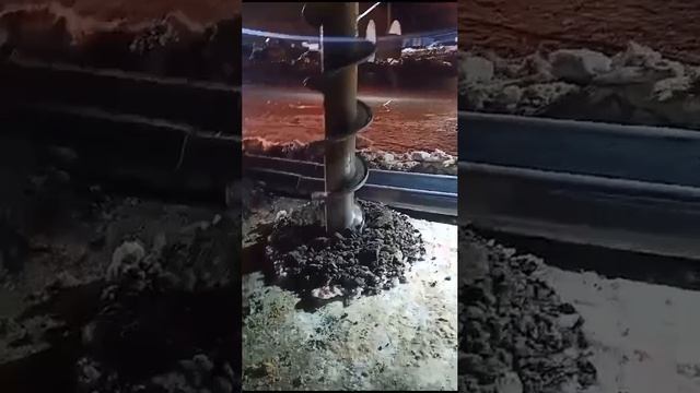 Наглядно как работает бур 👀 Услуги бурения тел. +7 (985) 185-77-77. Звоните!