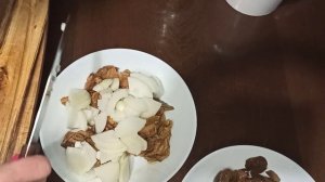 2 СИБИРСКИХ СПОСОБА ЧЕМ ЗАПРАВИТЬ СОЛЁНЫЕ ГРИБЫ/ 2 СПОСОБА 2 РАЗНЫХ БЛЮДА/ КУЛЬБИКИ, РЫЖИКИ, ГРУЗДИ/