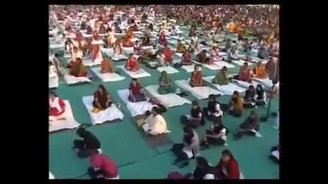 How To Lose 30 Kg Weight In 3 Months | Weight Loss Tips by yog guru Swami Ramdev смотреть онлайн