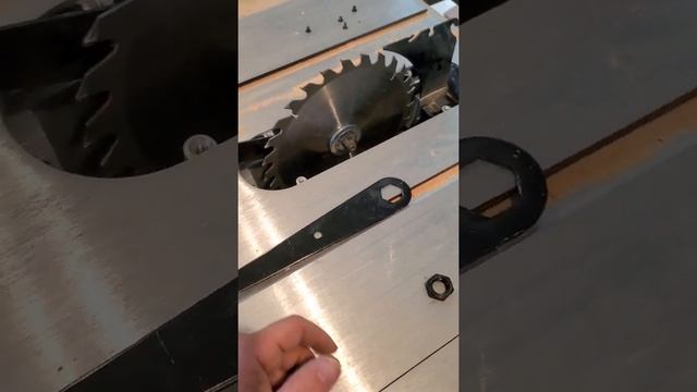 how to change Kobalt table saw blade смотреть онлайн