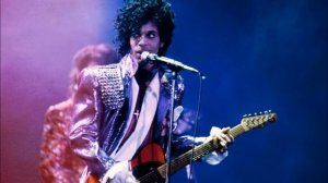 Prince - When Doves Cry (Live at First Avenue)