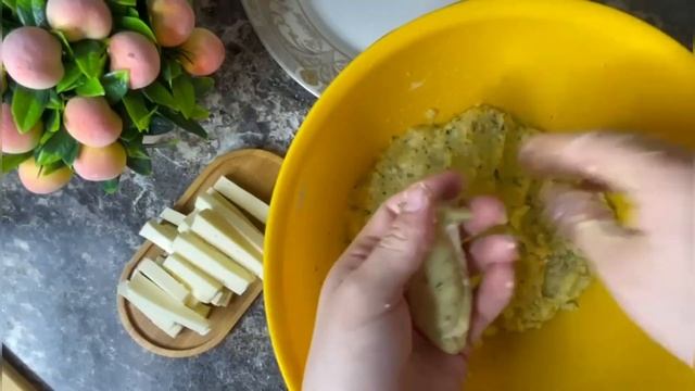 Удивительный рецепт картофеля! Есть картошки? Сделай его хрустящий! смотреть онлайн