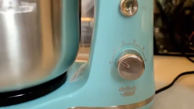 Delish by DASH Compact Stand Mixer, 3.5 Quart 3 Year Review смотреть онлайн