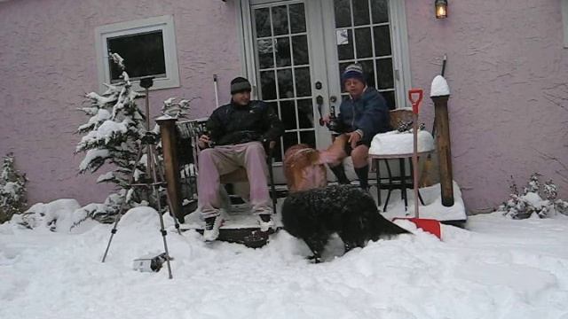 How foreign southerners drink in the snow. смотреть онлайн