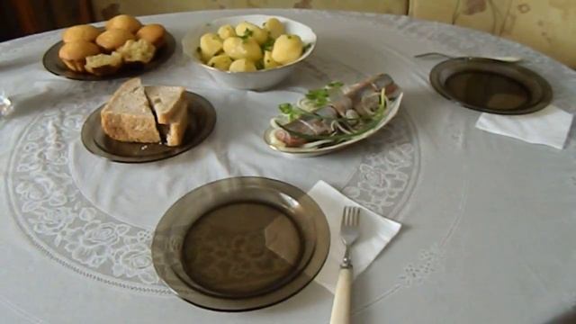 ЧТО СЕГОДНЯ НА ОБЕД? А ЧТО У ВАС? 15.12.2017г. КОТЫ И ДАЧА смотреть онлайн