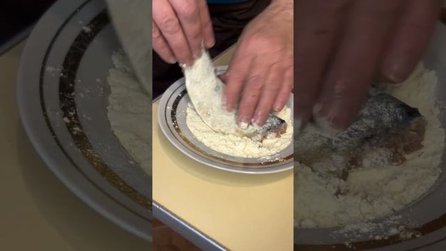 Знаменитая уличная еда Турции. Балык Экмек. смотреть онлайн