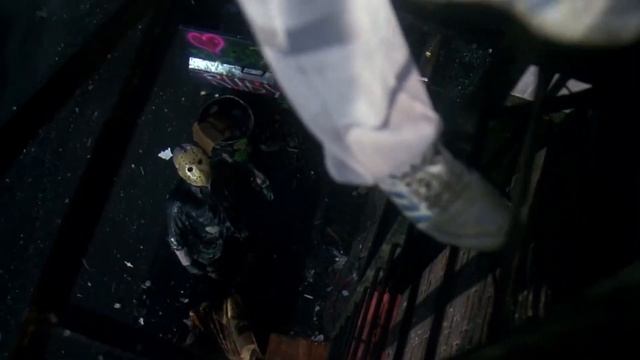 Пятница 13-ое Часть 8: Джейсон штурмует Манхэттен (1989) - Джейсон против боксёра смотреть онлайн