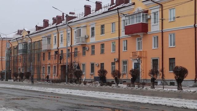 Завершаются фасадные работы по улице Советская 1 Новотроицк, 24 11 22 смотреть онлайн