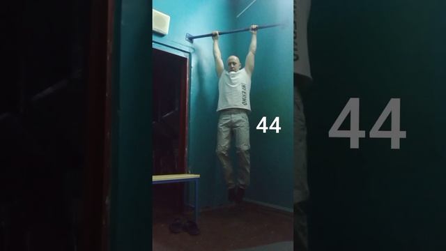81 подтягивание за 8 минут. Прикидка января вторая !!!! смотреть онлайн