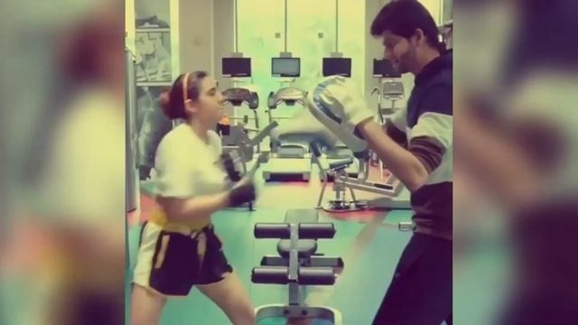 Sara Ali Khan Unbelievable Weight Loss Transformation Video From 123 Kg To 50 Kg смотреть онлайн