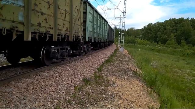Приветливый ВЛ10-326 с грузовым поездом-! БМО жд.
